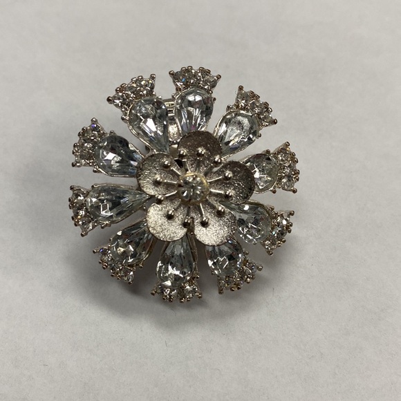 Flower ring - Picture 3 of 3